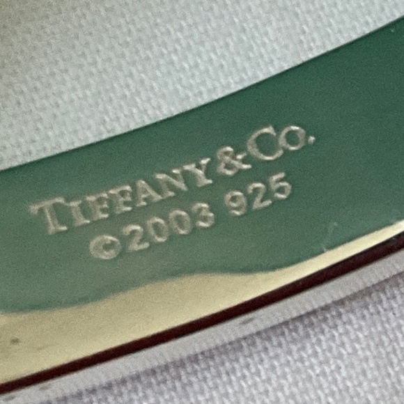 TIFFANY & CO. Vintage Nature Rose Silver (925) Hinged Bangle Bracelet - Picture 3 of 16